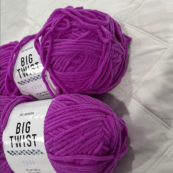 Big twist posh smoothie bowl Yarn 2 skeins - Picture 3 of 6